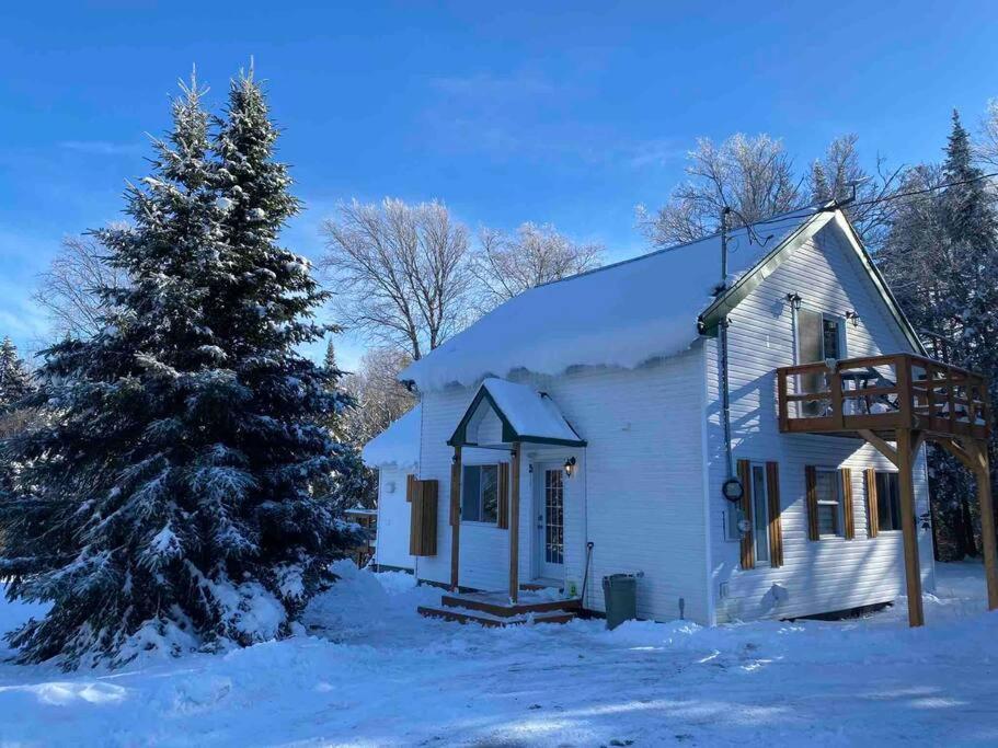 Le Jazz- Chalet Rustique/Chic Avec Spa Notre-Dame-Des-Bois Esterno foto