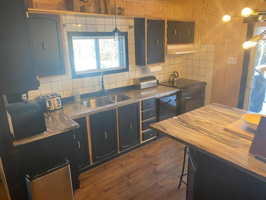 Le Jazz- Chalet Rustique/Chic Avec Spa Notre-Dame-Des-Bois Esterno foto