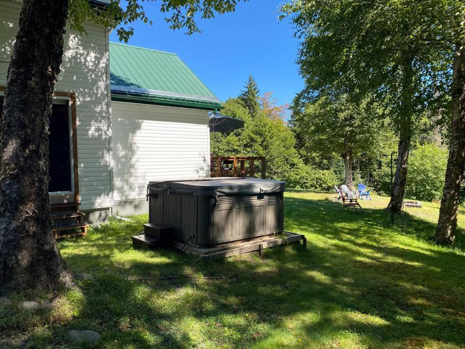 Le Jazz- Chalet Rustique/Chic Avec Spa Notre-Dame-Des-Bois Esterno foto